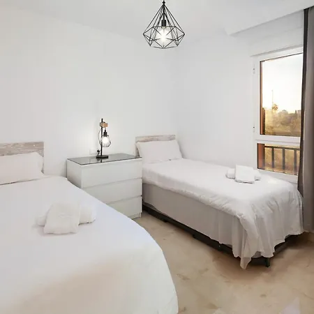 Garden & Sea Apartments Mijas Costa & Fuengirola El Faro Exterior photo